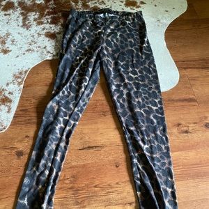 leopard print leggings